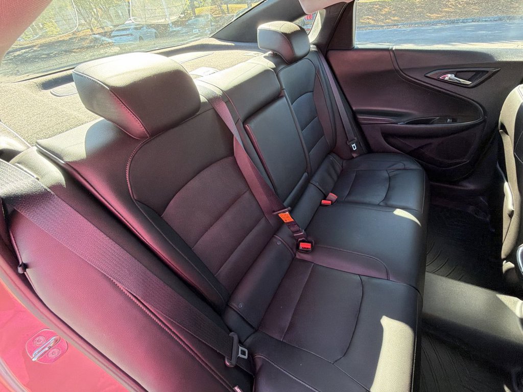 Used 2018 Chevrolet Malibu Premier w/ Premier Sun and Wheel Package FWD image 29