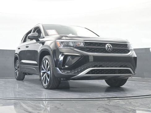 Used 2024 Volkswagen Taos SE image 64
