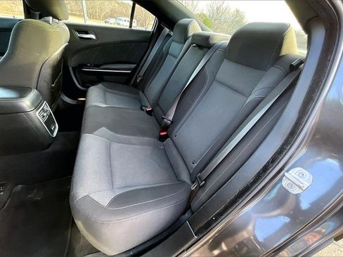 Used 2019 Dodge Charger SXT image 25