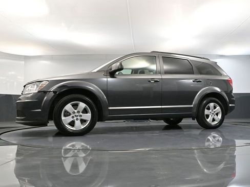 Used 2016 Dodge Journey SE w/ Flexible Seating Group image 51