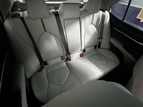 Used 2023 Toyota Camry SE FWD image 33