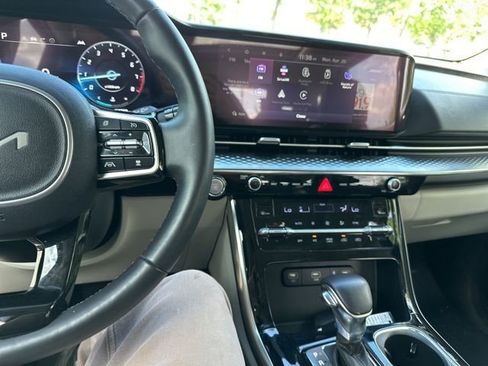 Used 2023 Kia Carnival SX Prestige FWD image 48