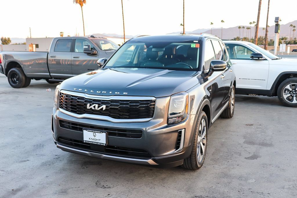 Used 2022 Kia Telluride S FWD image 4