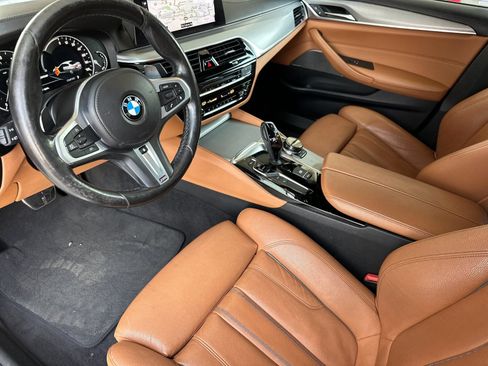 Used 2018 BMW 530e RWD image 9