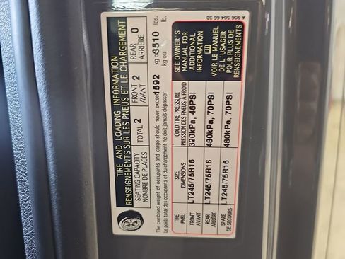 Used 2024 Mercedes-Benz Sprinter 2500 image 28