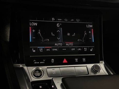 Used 2024 Audi Q8 e-tron Premium Plus w/ Premium Plus Package AWD/4WD image 19