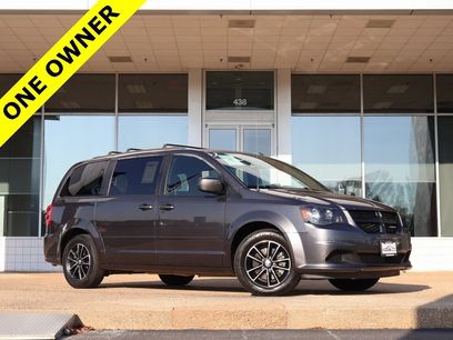 Used 2017 Dodge Grand Caravan SE