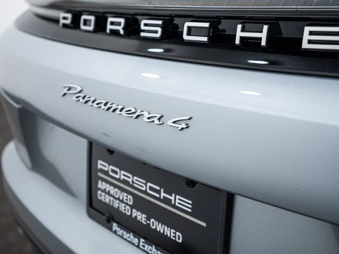 Certified 2025 Porsche Panamera 4 image 28