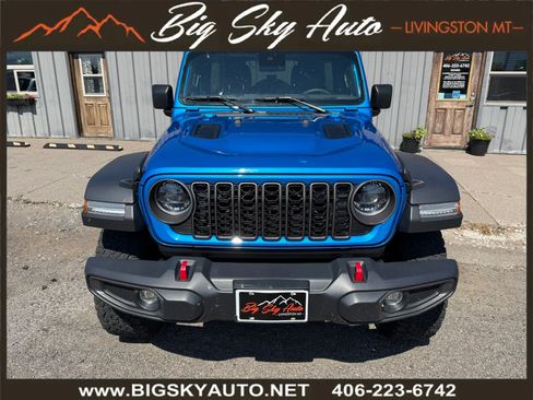 Used 2024 Jeep Wrangler Unlimited Rubicon AWD/4WD image 2