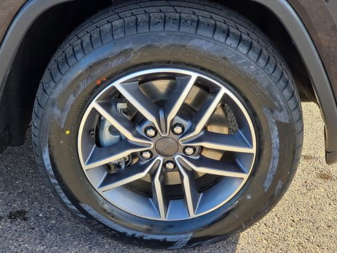 Used 2021 Jeep Grand Cherokee Limited w/ Luxury Group II image 7