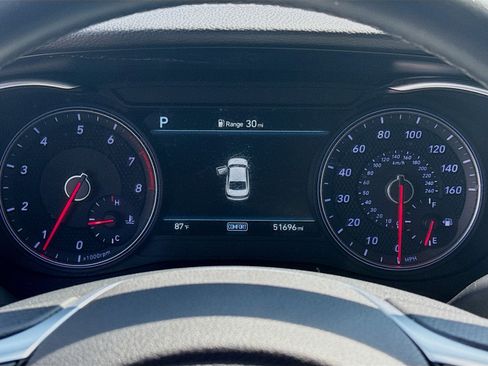 Used 2020 Genesis G70 2.0T image 9