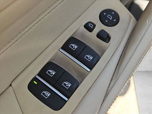 Used 2023 BMW 540i w/ Premium Package RWD image 12