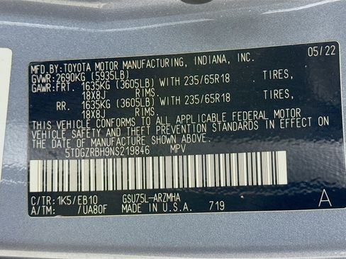 Certified 2022 Toyota Highlander XLE image 32