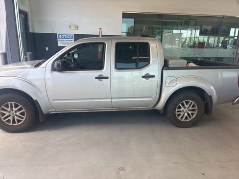 Used 2019 Nissan Frontier SV w/ Value Truck Package image 2