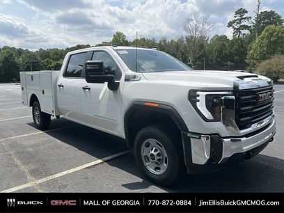 New 2024 GMC Sierra 2500 Pro w/ Convenience Package
