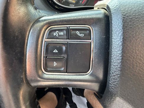 Used 2013 Dodge Dart SXT FWD image 17