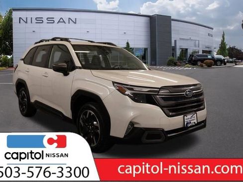 Used 2025 Subaru Forester Limited AWD/4WD image 1