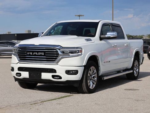 Used 2022 RAM 1500 Limited w/ Body Color Bumper Group AWD/4WD image 6