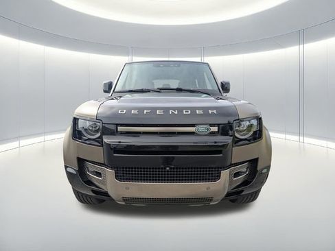Certified 2020 Land Rover Defender 110 X AWD/4WD image 8
