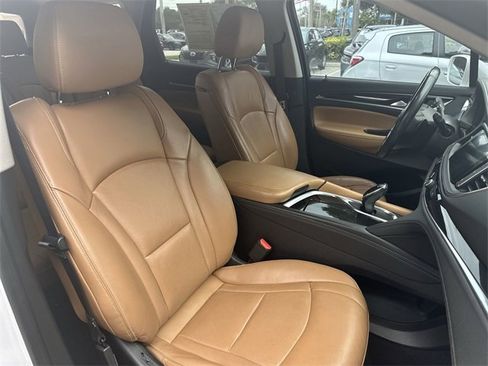 Used 2020 Buick Enclave Premium image 28