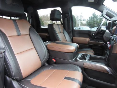 Used 2023 Chevrolet Silverado 3500 High Country AWD/4WD image 25