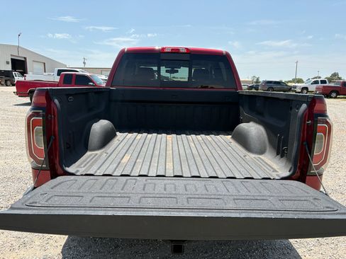 Used 2018 GMC Sierra 1500 SLT w/ Texas SLT Premium Package AWD/4WD image 22