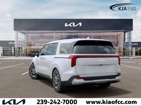New 2026 Kia Carnival EX FWD image 4