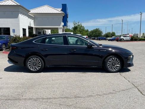 New 2025 Hyundai Sonata SEL image 8