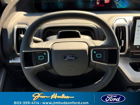 New 2025 Ford Expedition Active image 13