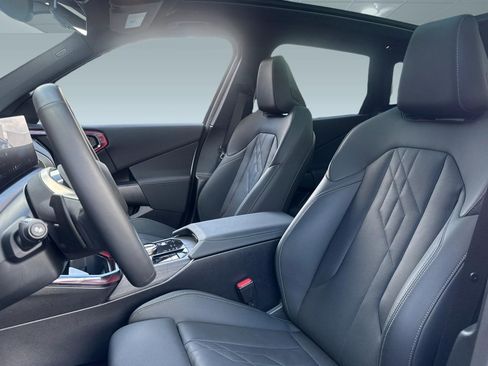 Used 2025 BMW X3 xDrive30i w/ Convenience Package AWD/4WD image 5