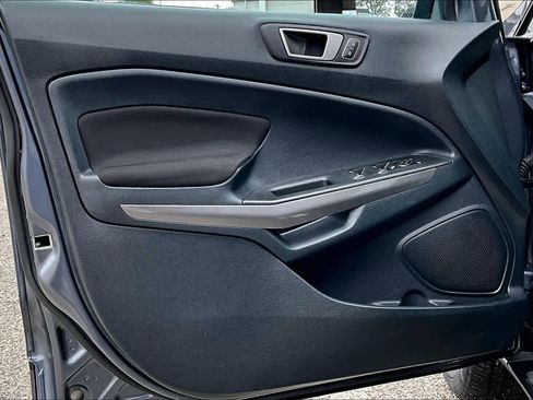 Used 2021 Ford EcoSport SE image 22