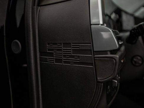 Used 2025 Cadillac Escalade V image 24