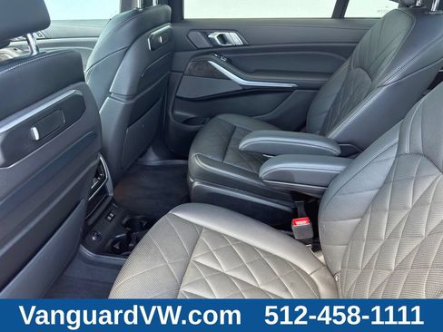 Used 2023 BMW X7 xDrive40i w/ Premium Package AWD/4WD image 29