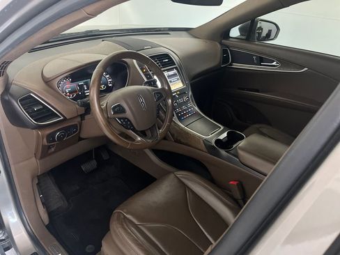 Used 2017 Lincoln MKX Reserve w/ Lincoln MKX Climate Package image 26