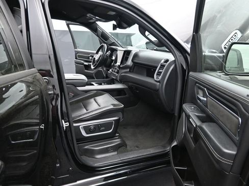 Used 2024 RAM 1500 Laramie image 11