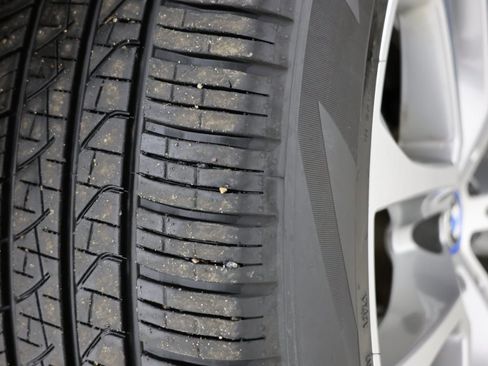 Used 2022 BMW X5 xDrive45e w/ Climate Comfort Package image 15