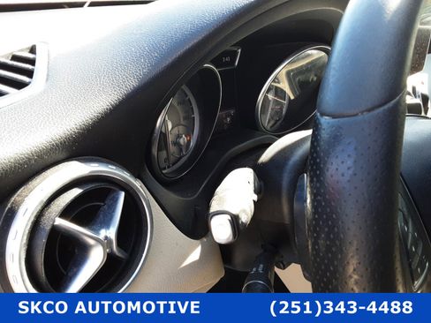 Used 2017 Mercedes-Benz GLA 250 image 23