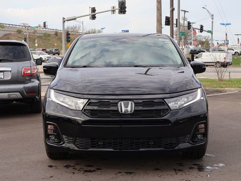 New 2026 Honda Odyssey Elite image 2