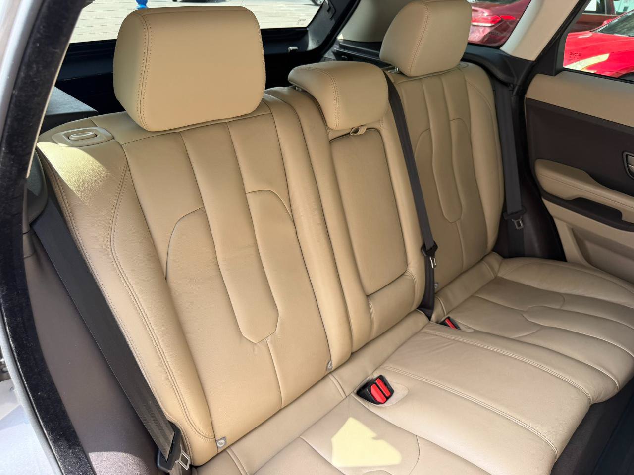 Used 2013 Land Rover Range Rover Evoque Pure Plus AWD/4WD image 42