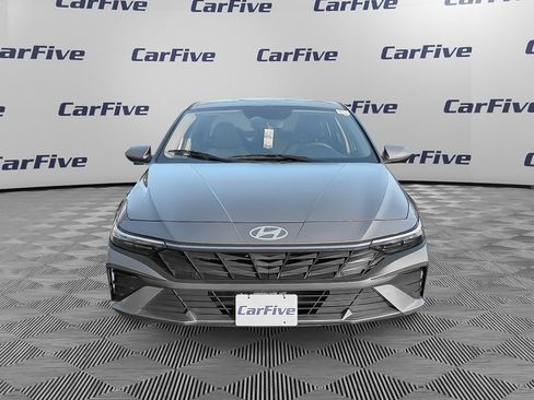 Used 2024 Hyundai Elantra SE image 9