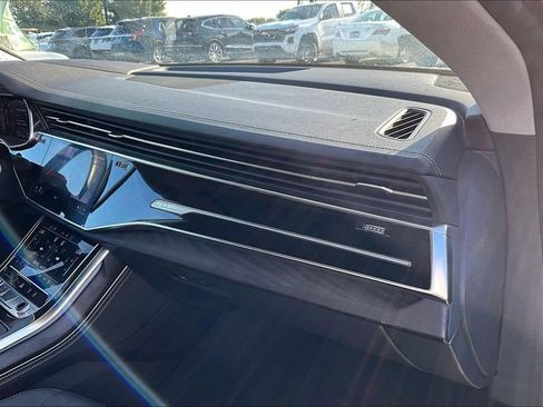 Used 2023 Audi Q8 Prestige w/ Prestige Package AWD/4WD image 19
