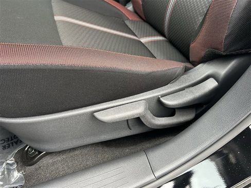 Used 2025 Nissan Versa SR w/ Trunk Package image 23