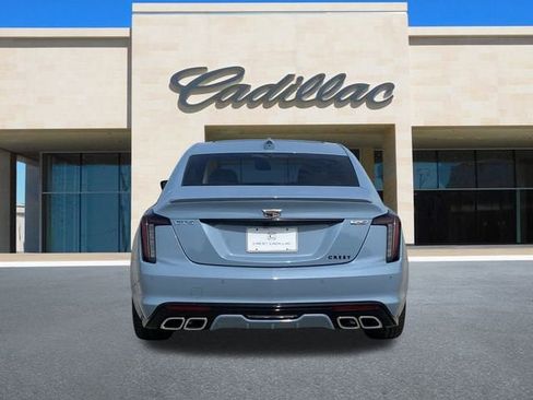 New 2026 Cadillac CT5 V image 4