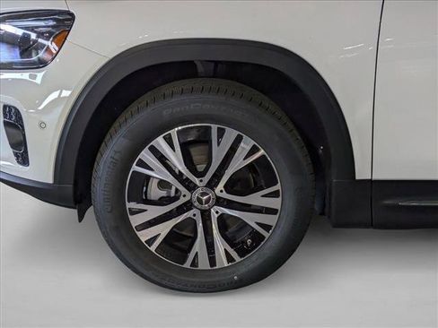 New 2025 Mercedes-Benz GLB 250 4MATIC image 10