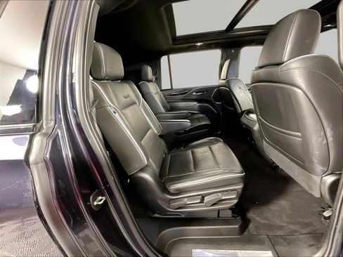 Used 2022 Cadillac Escalade ESV Sport AWD/4WD image 25