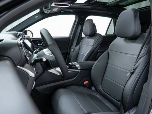 New 2026 Mercedes-Benz GLC 300 4MATIC image 13