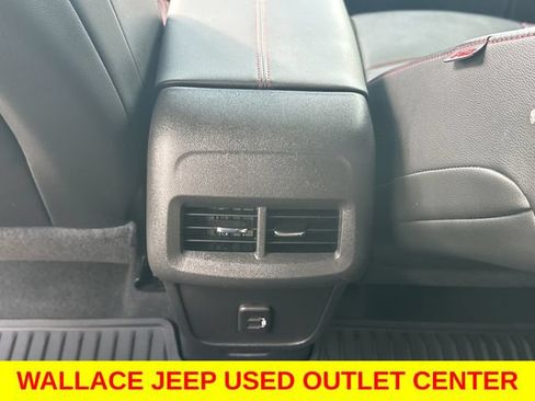 Used 2023 Chevrolet Equinox RS w/ RS Leather Package FWD image 19