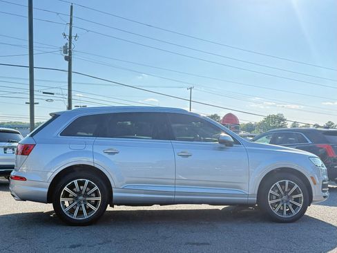 Used 2017 Audi Q7 3.0T Premium Plus w/ Premium Plus Package AWD/4WD image 6