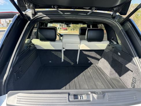Used 2019 Land Rover Range Rover Supercharged image 5