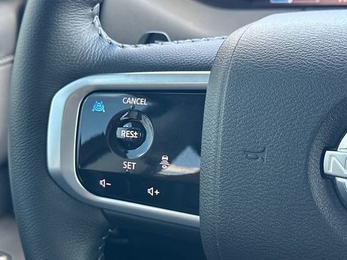 Used 2025 Nissan Armada SV image 20